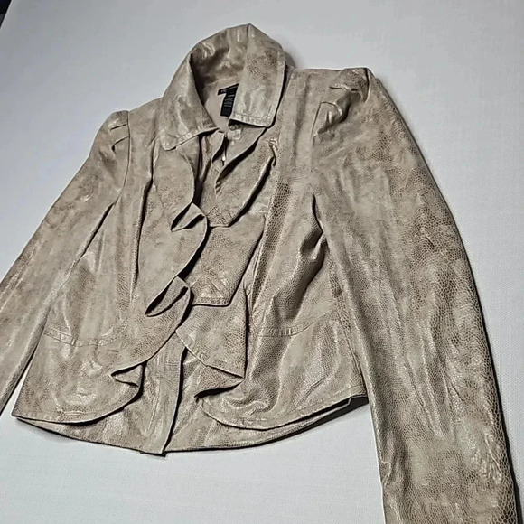 INC International Concepts Faux Snakeskin Beige Ruffle Puff Sleeve Jacket - Picture 3 of 16